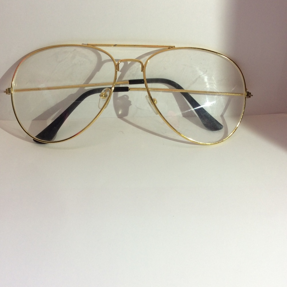 Gold frame glasses